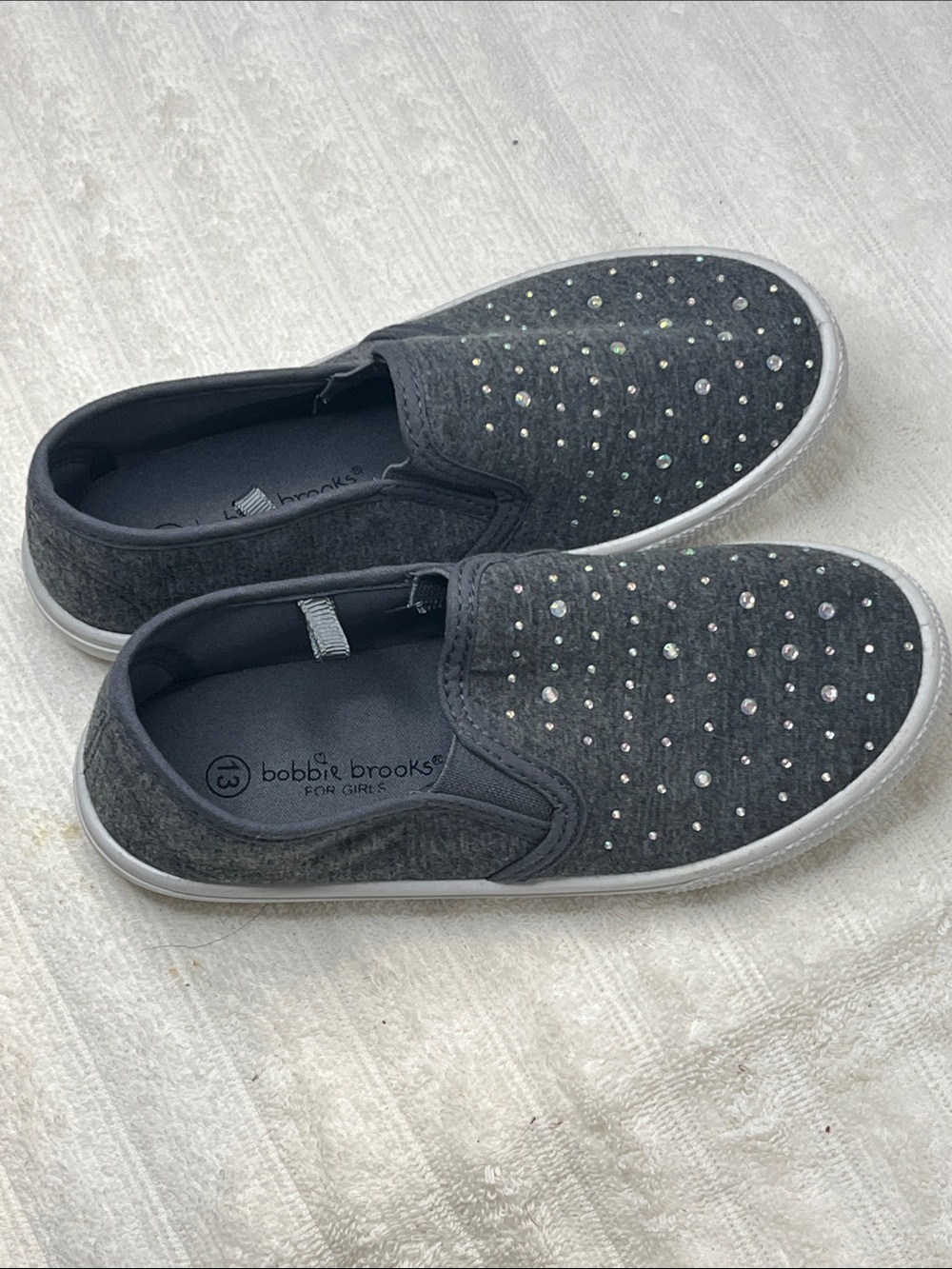 Brooks Kids Slip-On Sneakers in Dark Gray with Sparkle Studs